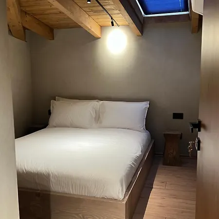 Faces & Places Boutique Tirana