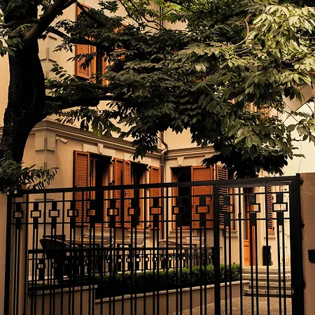 Hotel Faces & Places Boutique 4*