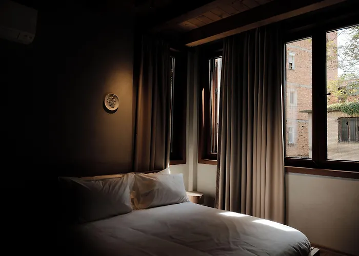 فندق Faces & Places Boutique 4*