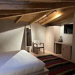 Faces & Places Boutique 3*