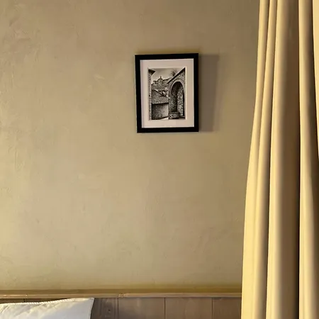 Faces & Places Boutique טיראנה