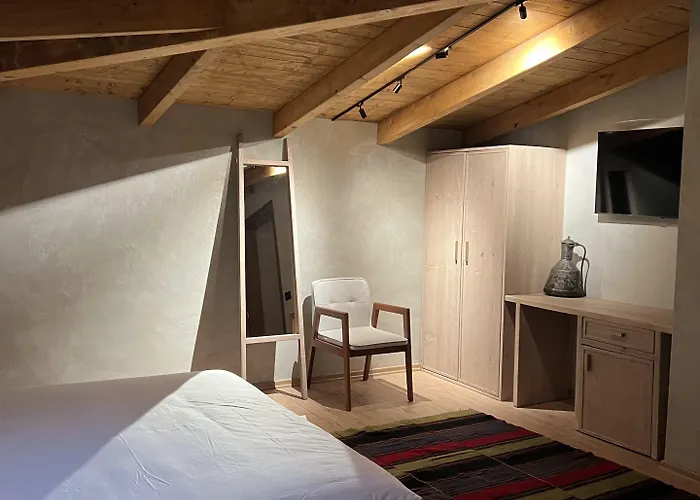 Faces & Places Boutique 4*